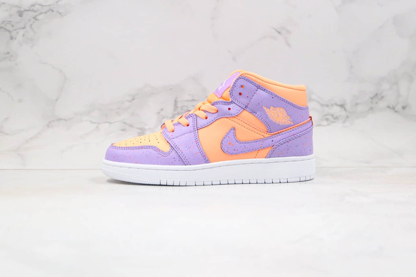 乔丹Air Jordan 1 Mid公司级版本中帮AJ1粉紫泼墨原鞋开模一比一做工 (ID:37126) - 图片1