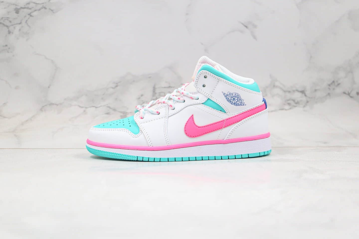 乔丹Air Jordan 1 Mid GS “Digital Pink”纯原版本中帮AJ1新南海岸白蓝粉色原鞋开模内置气垫 (ID:37269) - 图片1