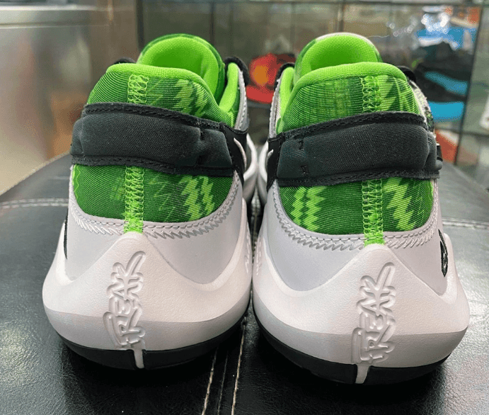 疑似字母哥二代战靴 Zoom Freak 2实物图曝光!今年6月发售!