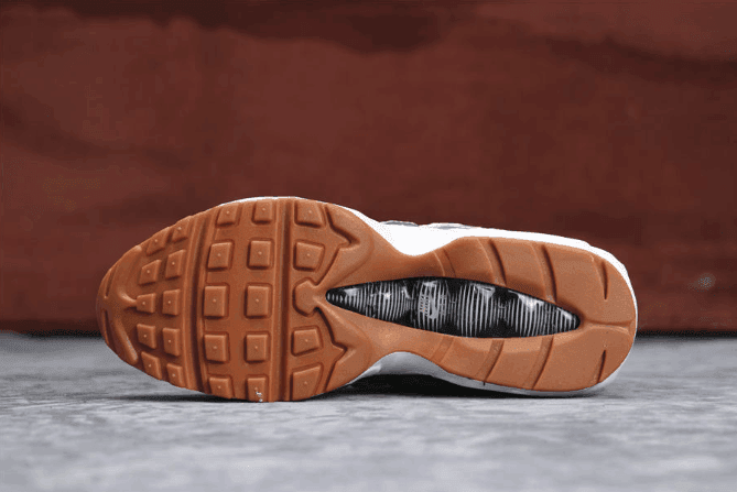 Nike Air Max 95 OG白银 耐克THE10公司级子弹95复古运动鞋 货号:609048-109