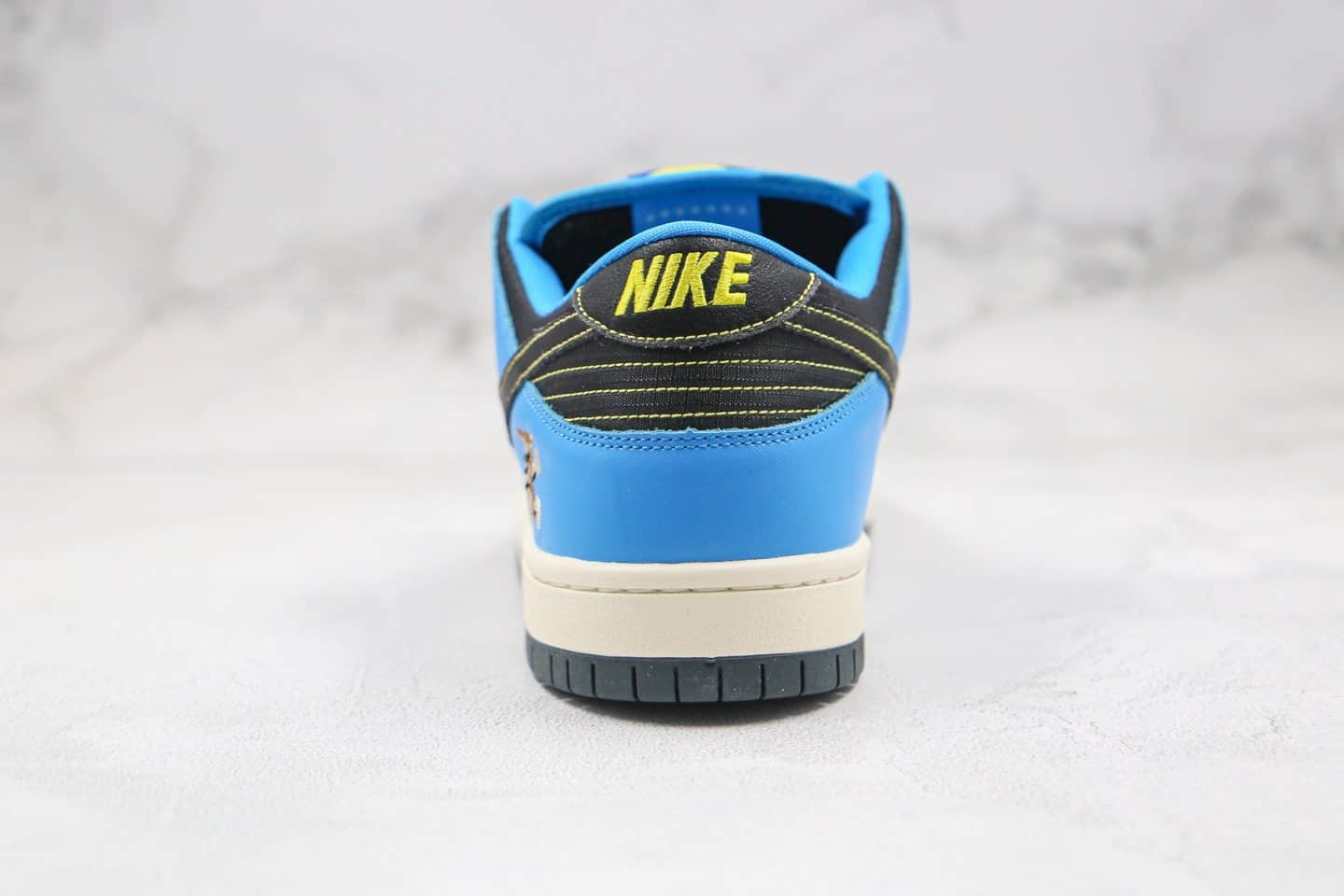 耐克Nike Dunk SB Low x Instant Skateboard纯原版本联名款低帮SB板鞋蓝灰银色超萌小狗骨头内置Zoom气垫 货号:CZ5128-400