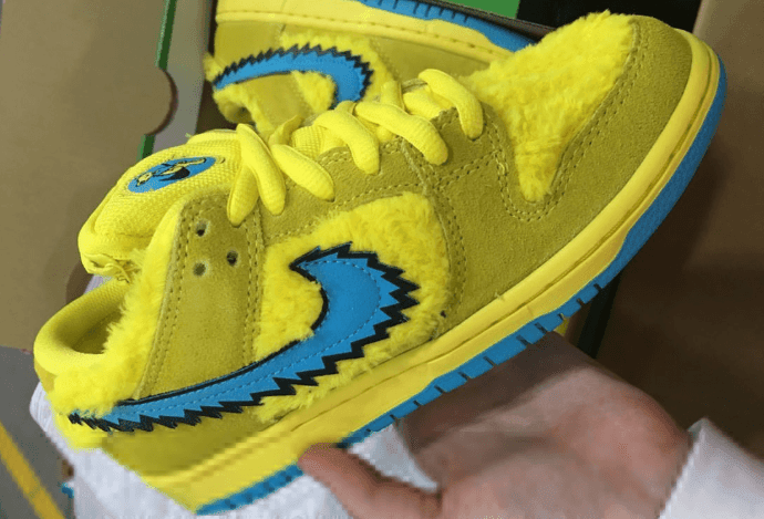 小熊联名 Dunk Low完整实物图曝光！下月登场！ (ID:38023) - 图片1