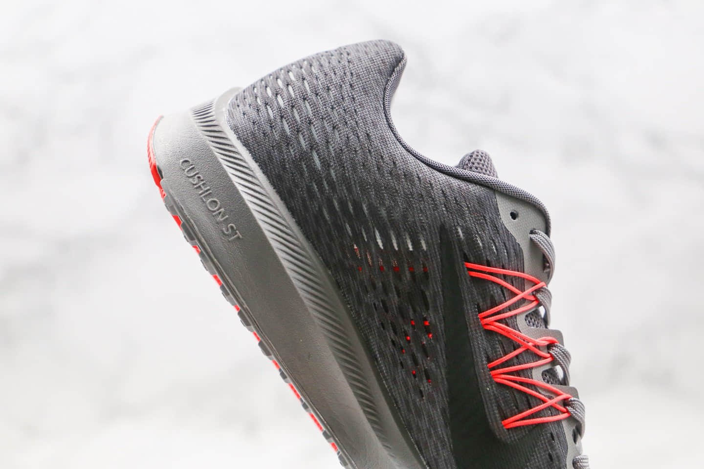 耐克Nike Zoom Winflo 5纯原版本登月5代缓震透气慢跑鞋灰粉色原盒原标区别市面通货版本 货号:AA7406-006