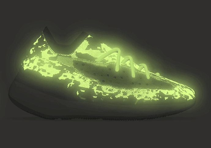 两双夜光Yeezy 380曝光!吸睛不是一点点!