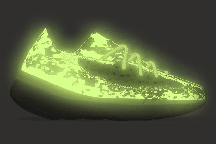 两双夜光Yeezy 380曝光!吸睛不是一点点!