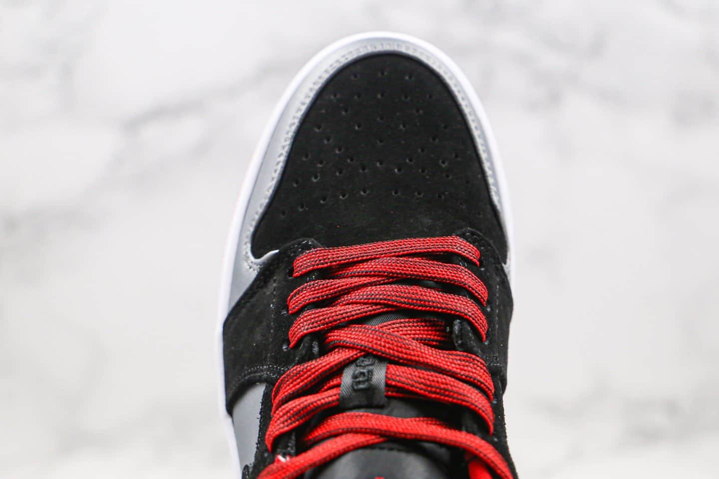 乔丹Air Jordan 1纯原版本低帮AJ1黑银色红鞋带内置气垫原盒原标原楦头纸板打造 货号：553558-002