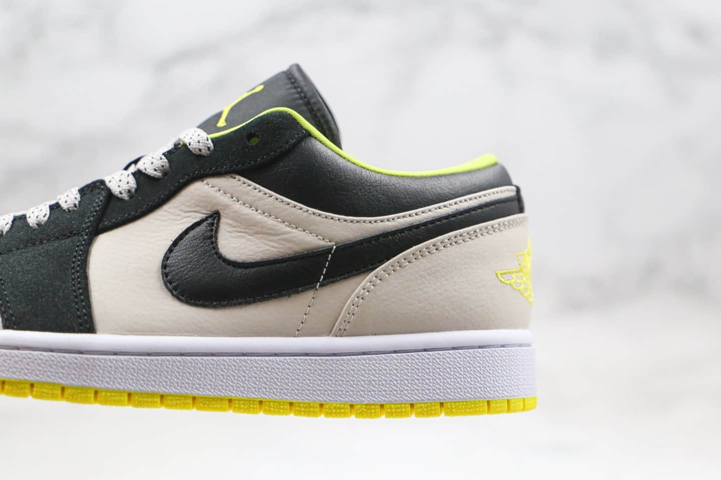 乔丹Air Jordan 1 Low Venom Green纯原版本低帮AJ1黑灰绿色内置气垫正确后跟定型 货号:553558-009
