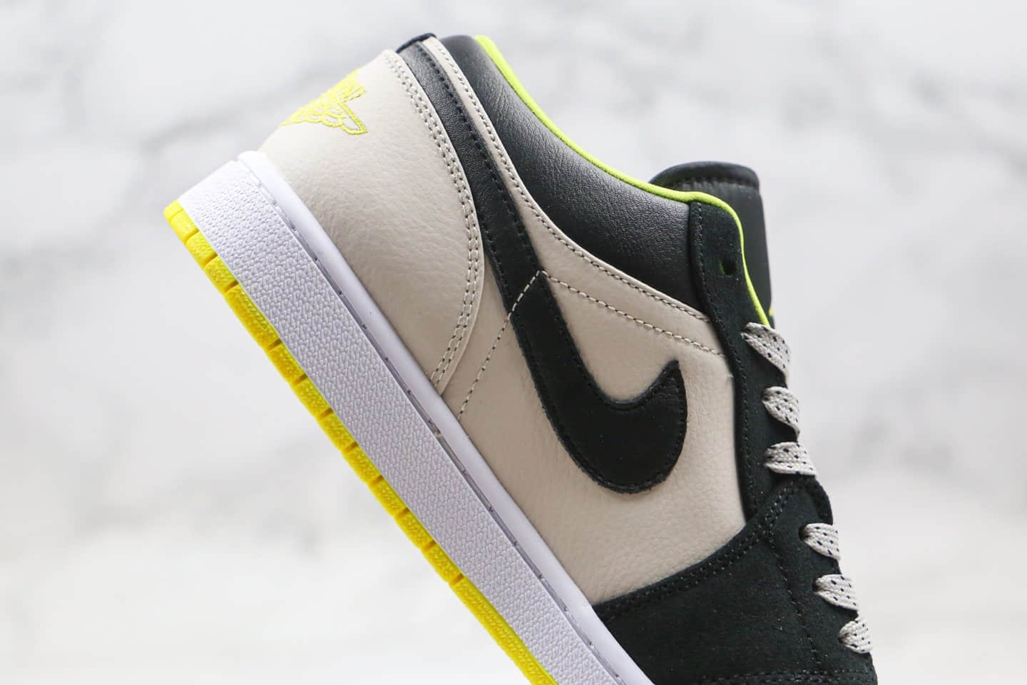 乔丹Air Jordan 1 Low Venom Green纯原版本低帮AJ1黑灰绿色内置气垫正确后跟定型 货号:553558-009