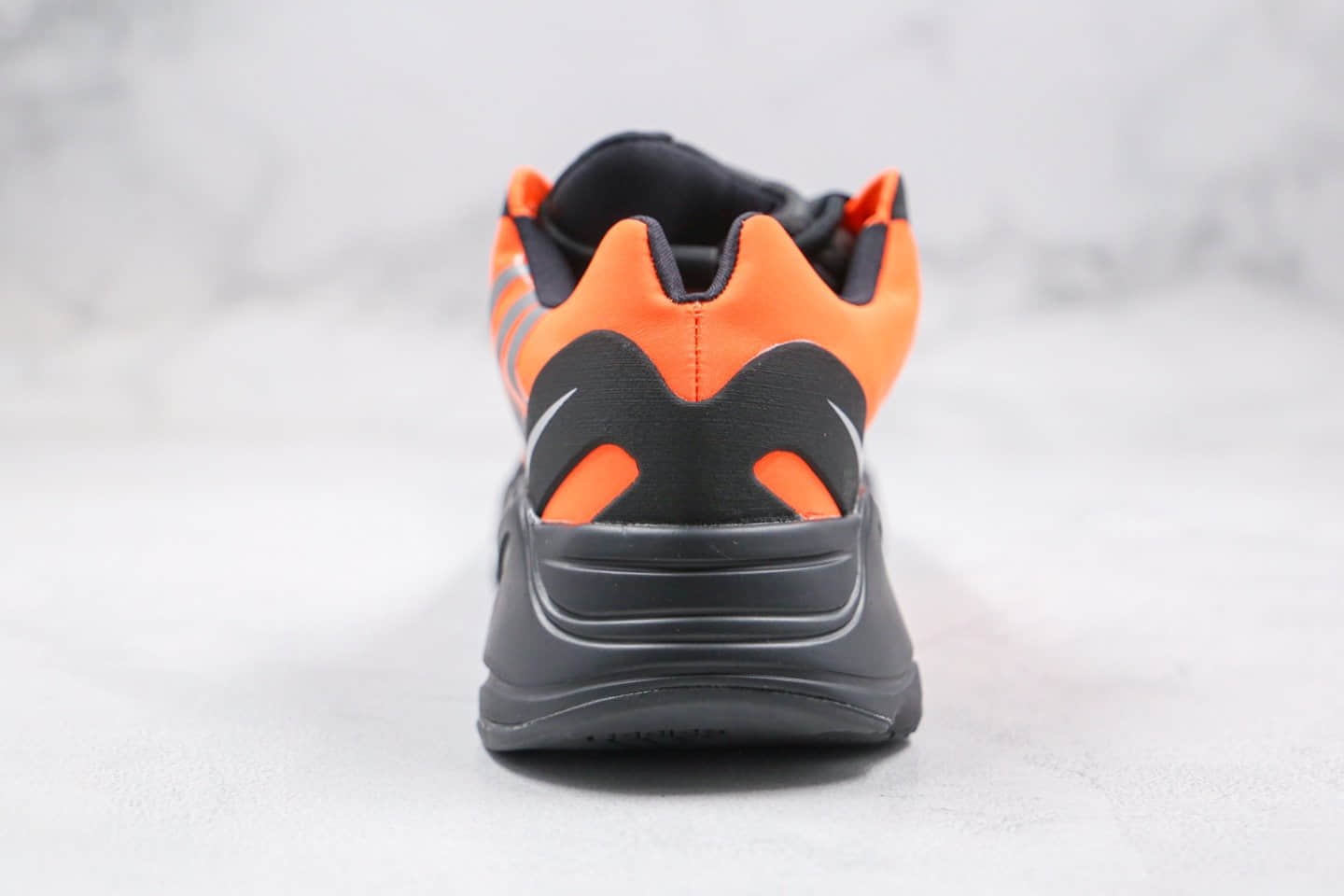 阿迪达斯Adidas Yeezy Boost 700V3纯原版本椰子700三代爆米花跑鞋黑橙色原档案数据开发 货号:FV3258