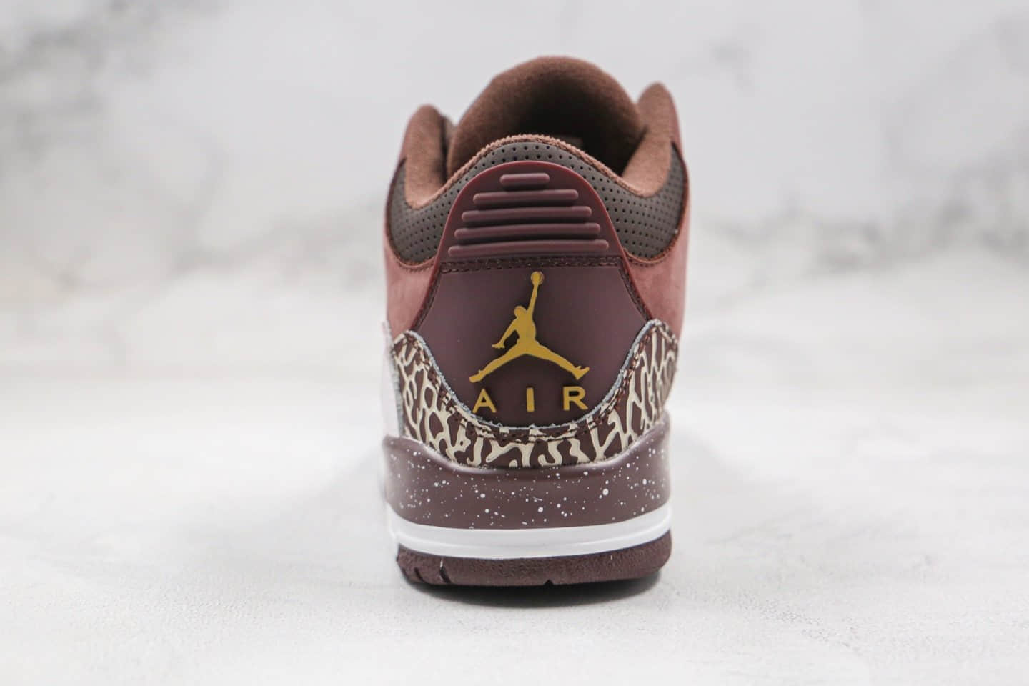 乔丹Air Jordan 3 Retro High OG纯原版本AJ3红棕倒钩原厂皮料区别市面一切版本 货号：626988-018