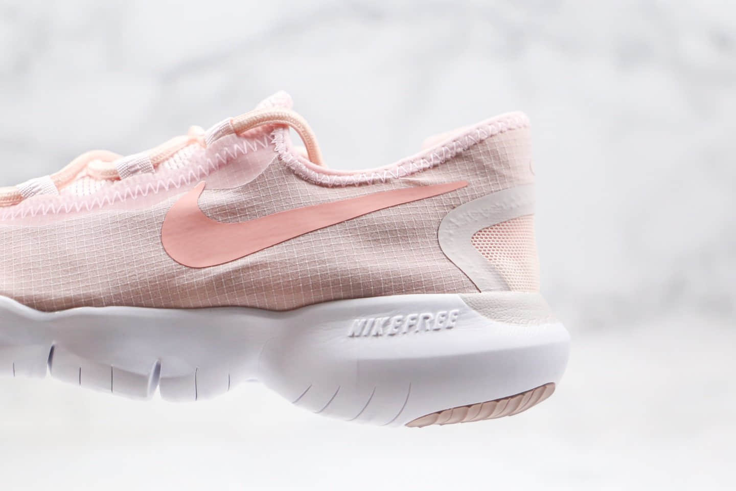 耐克NIKE FREE RN 5.0公司级版本赤足5.0跑鞋粉色原装透气牛津防水面料 货号:CJ0270-600