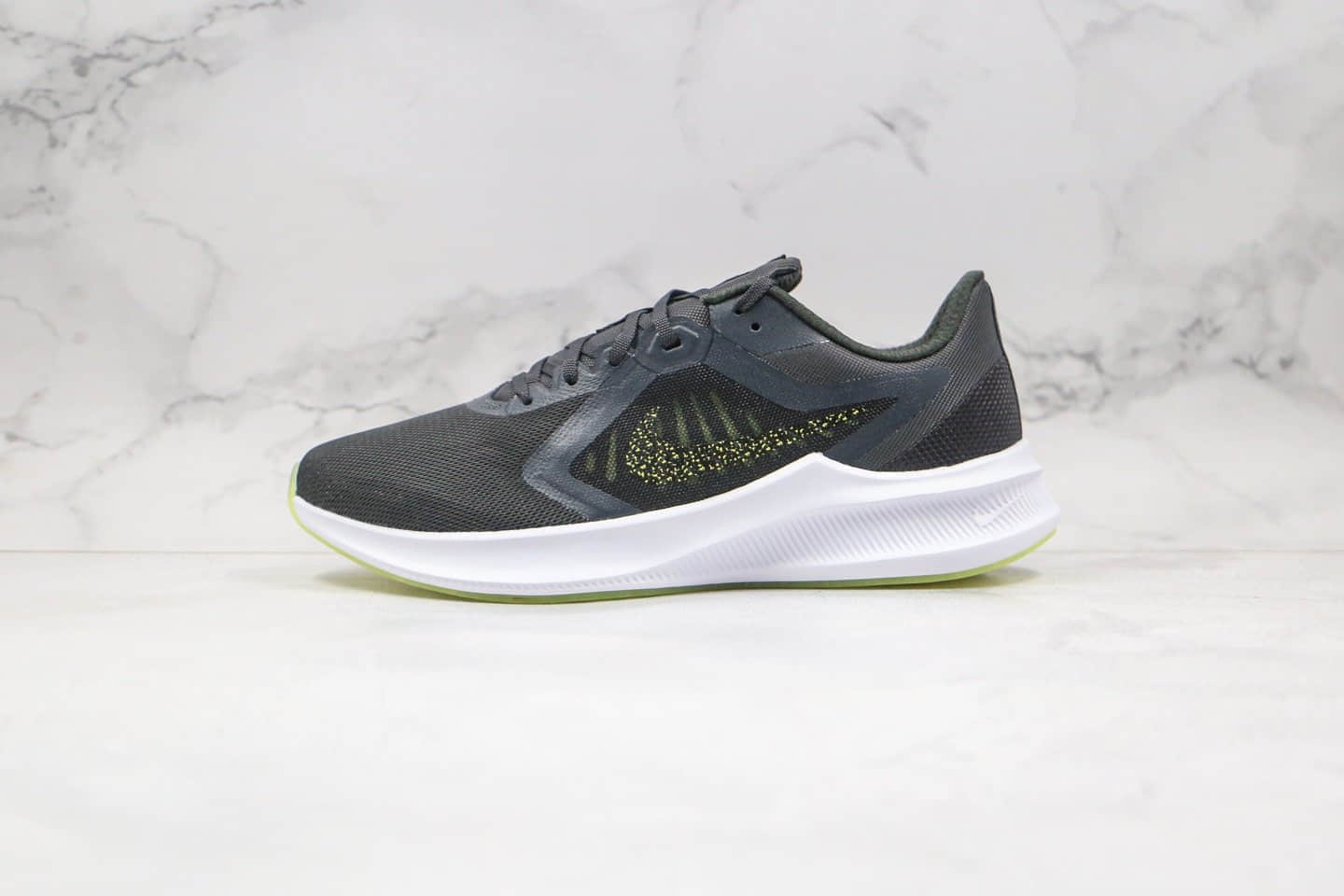 耐克Nike Downshimdter 10纯原版本登月十代黑金色泼墨慢跑鞋原档案数据开发 货号:CI9983-001