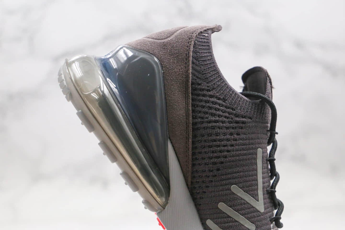 耐克NIKE AIR MAX 270纯原版本飞线半掌气垫跑步鞋针织满天星咖啡色内置真小潘气垫 货号:AO1023-004