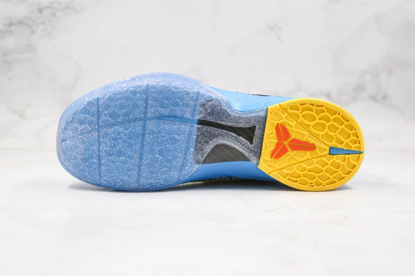 耐克Nike Kobe 6 Helicopter公司级版本科比6代鱼鳞纹蓝黄色中底真碳板 货号:429659-005
