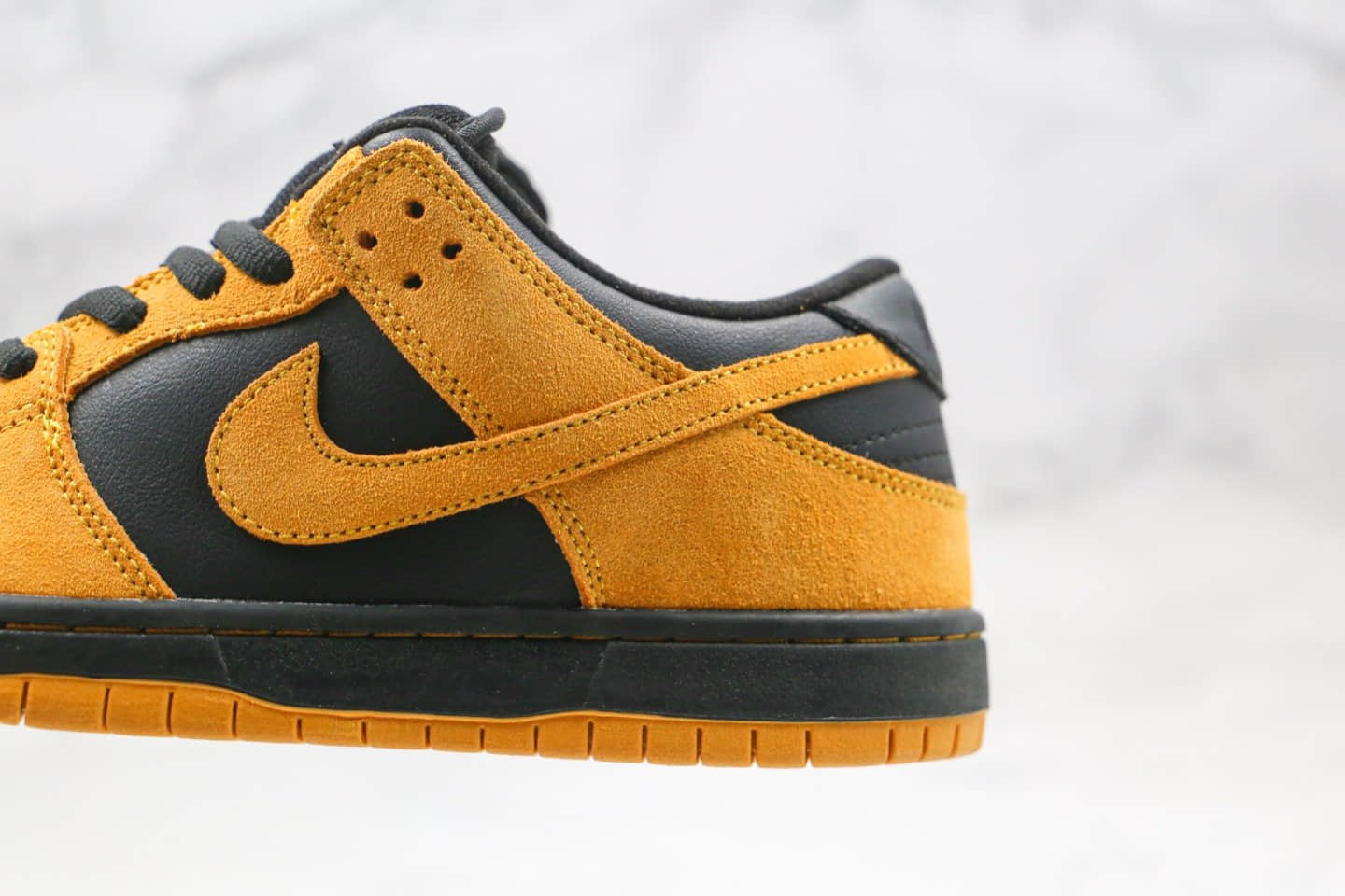 耐克Nike Dunk Low Pro 2020版纯原版本低帮SB DUNK板鞋黑黄色内置气垫 货号:304292-706