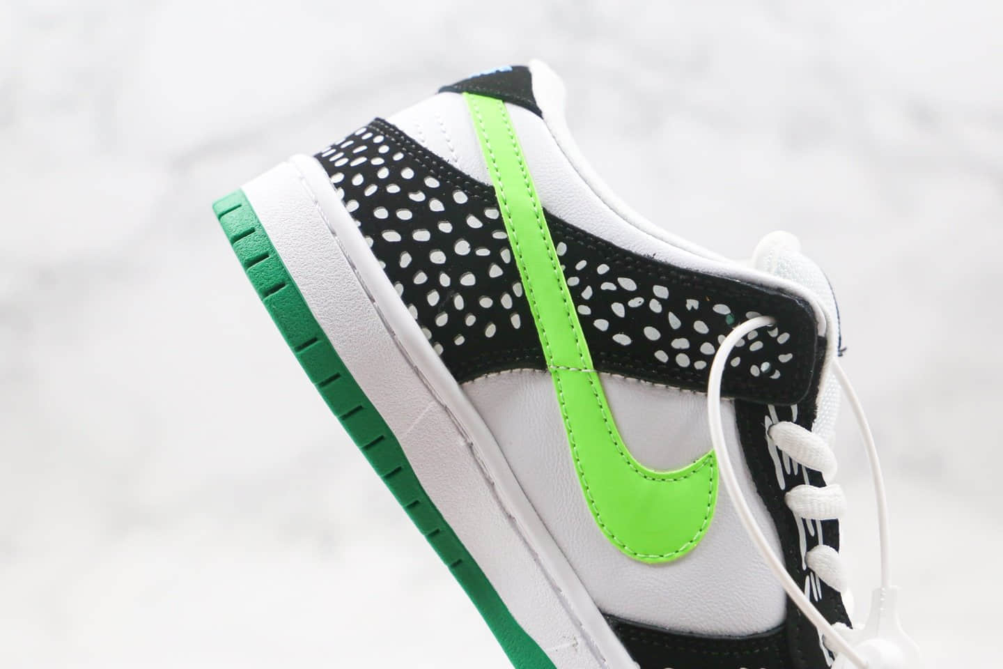耐克Nike SB Dunk Low Loon纯原版本SB板鞋斑点黑绿原标原盒 货号:313170-011