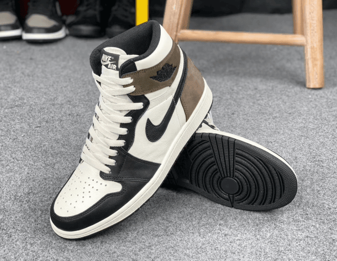 小倒钩AJ1实物美照曝光!TS联名平替! 货号:555088-105