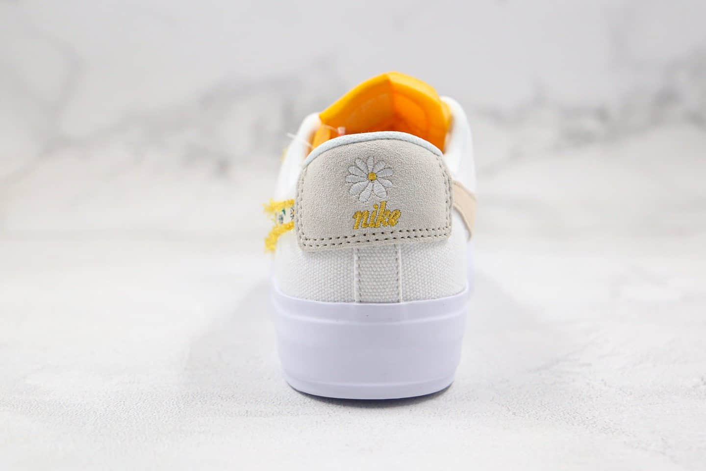 耐克Nike SB Zoom Blazer Mid Edge “Hack Pack”纯原版本SB拆线板鞋小雏菊白色原楦型纸版 货号:CI3833-412