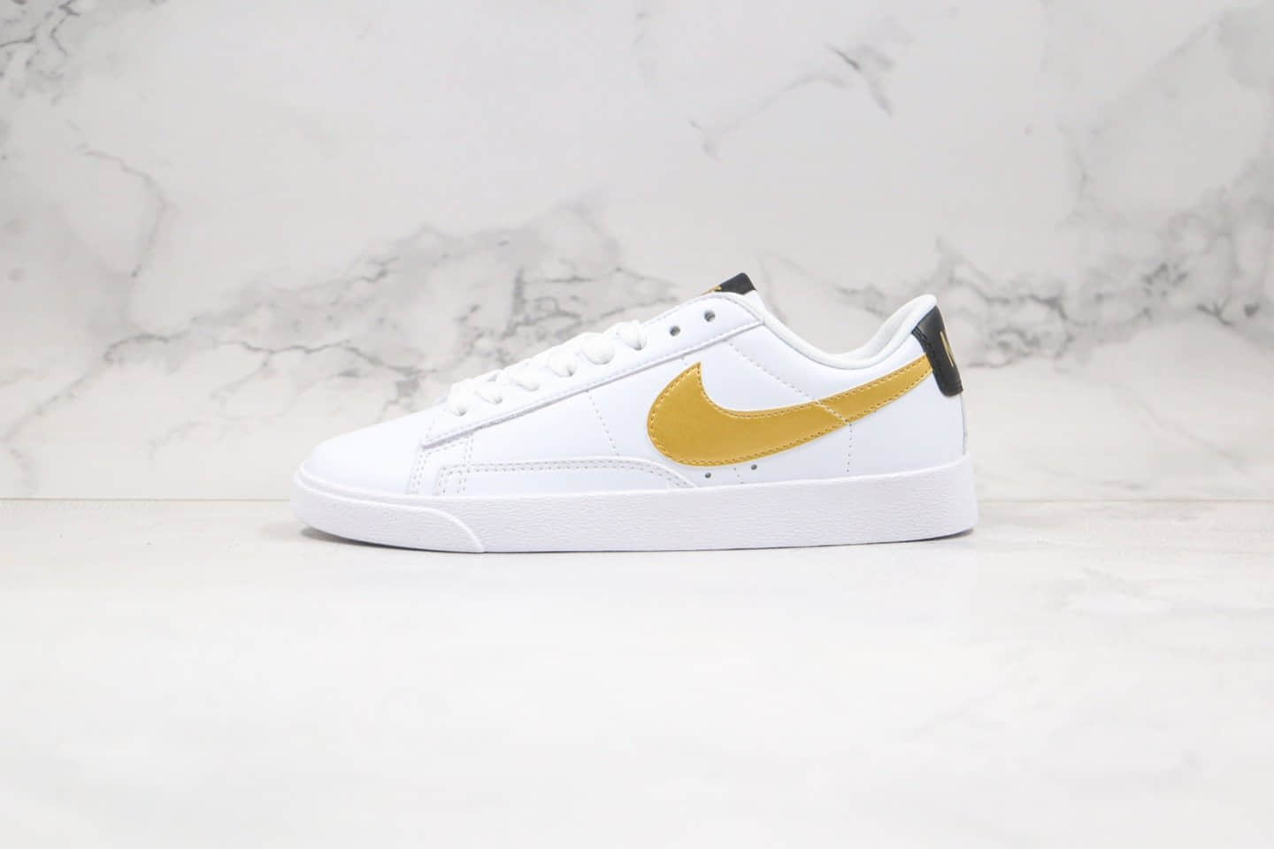 耐克Nike Blazer Low LE纯原版本低帮开拓者板鞋白金黑色皮面材质原楦头纸板打造 货号:AV9370-107