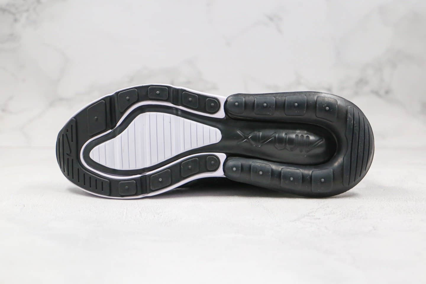 耐克Nike Air Max 270 Flyknit公司级版本半掌气垫跑鞋黑灰色区别市面通货 货号:AO1023-001