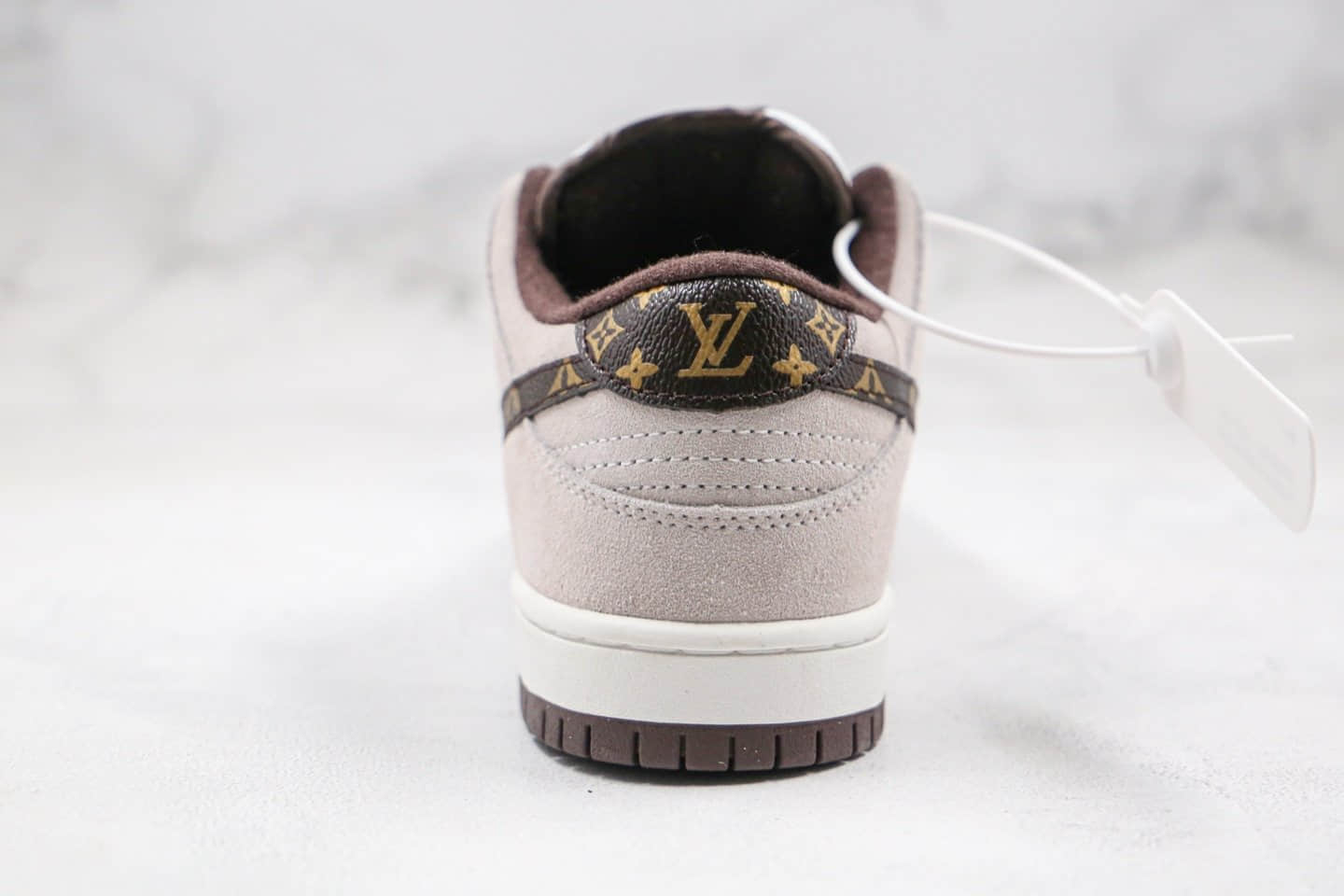 耐克Nike SB Dunk Low Loon纯原版本低帮DUNK板鞋LV联名款灰棕色扣篮系列内置Zoom气垫 货号:BQ6817-020