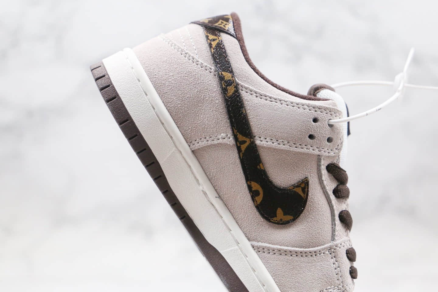 耐克Nike SB Dunk Low Loon纯原版本低帮DUNK板鞋LV联名款灰棕色扣篮系列内置Zoom气垫 货号:BQ6817-020