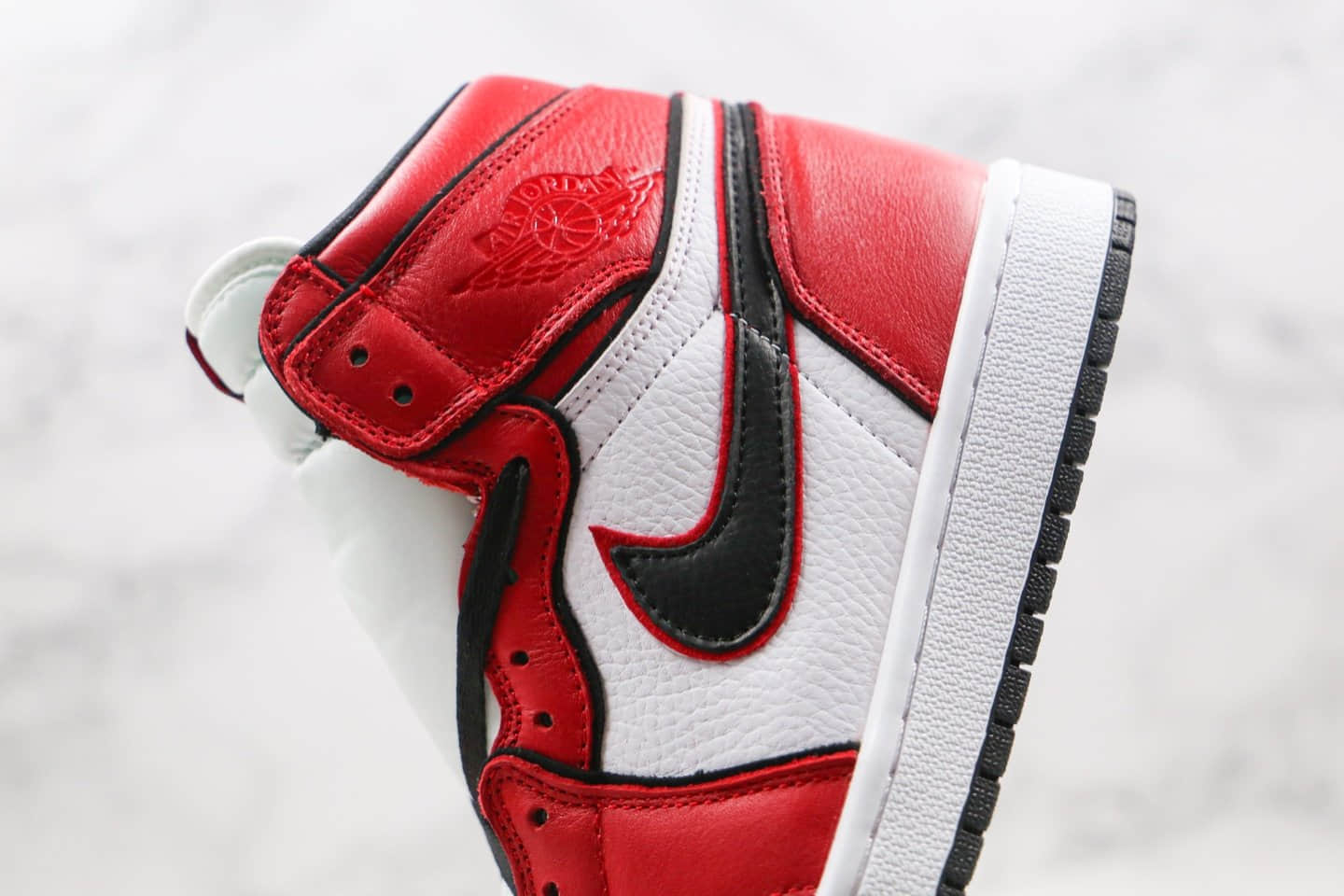 乔丹Air Jordan 1 Bloodline 2.0公司级版本高帮AJ1芝加哥2.0白黑红色正确后跟定型 货号:555088-129