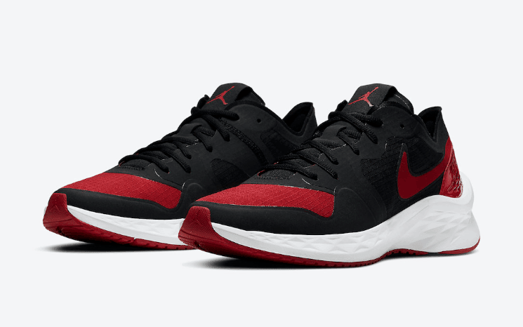 AJ1版蝉翼跑鞋！全新Jordan Air Zoom 85 Runner黑红配色现已发售！ (ID:47215) - 图片1
