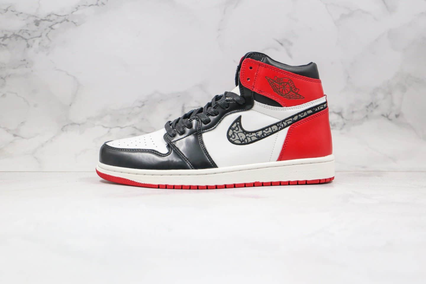 乔丹Air Jordan 1 x Dior公司级版本迪奥联名款高帮AJ1黑红脚趾原楦头纸板打造正确鞋盒 (ID:47265) - 图片1