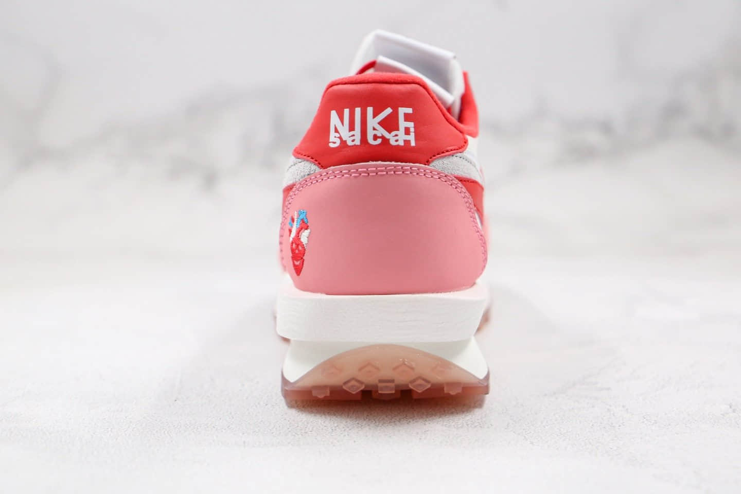 耐克Nike LDV Waffl x Sacai联名款纯原版本华夫粉色情人节走秀慢跑鞋原盒原标 货号:BV5378-800
