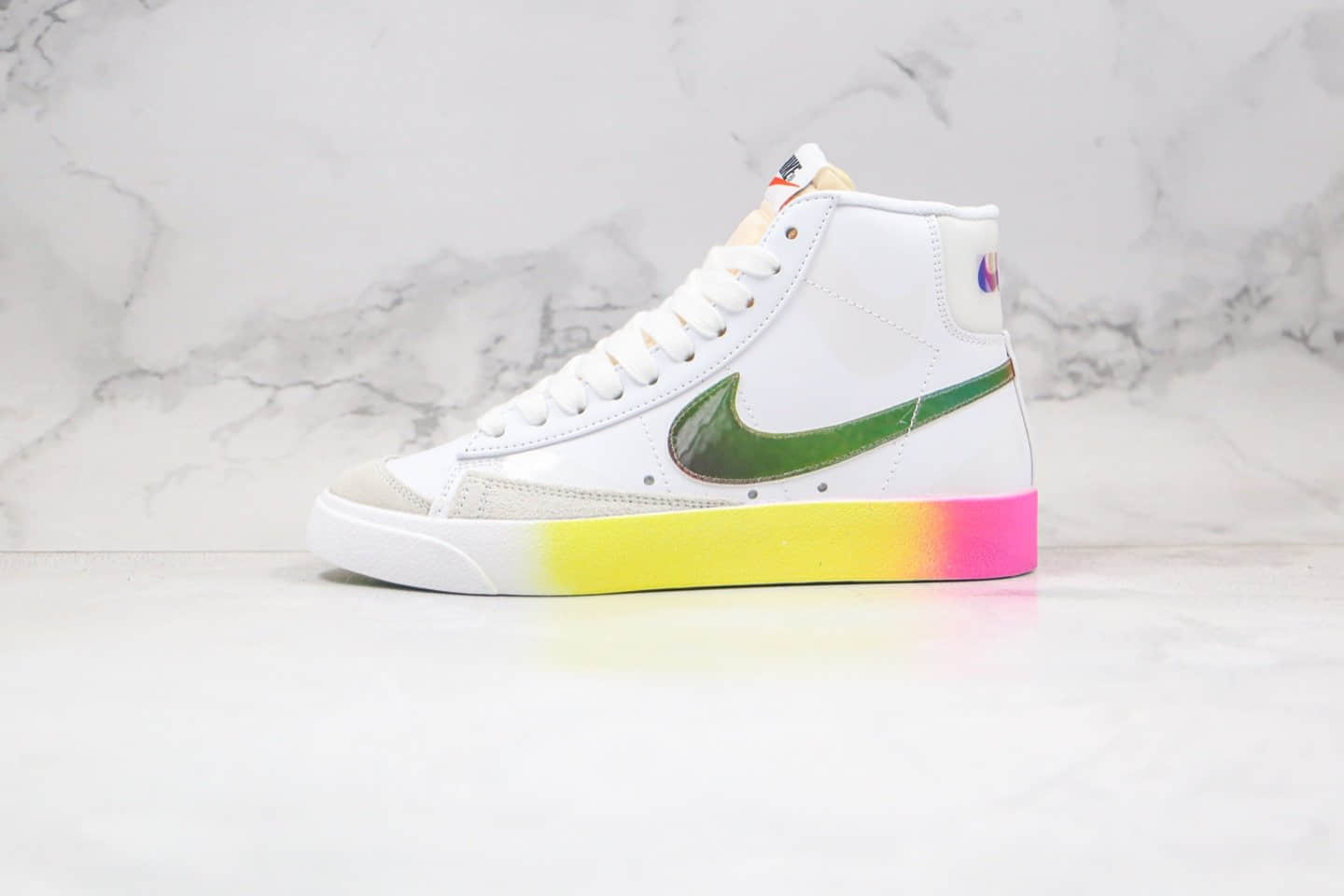 耐克NIKE BLAZER LOW The New Way纯原版本中帮开拓者炫彩白彩虹紫光灯配色板鞋原楦头纸板打造 (ID:48705) - 图片1