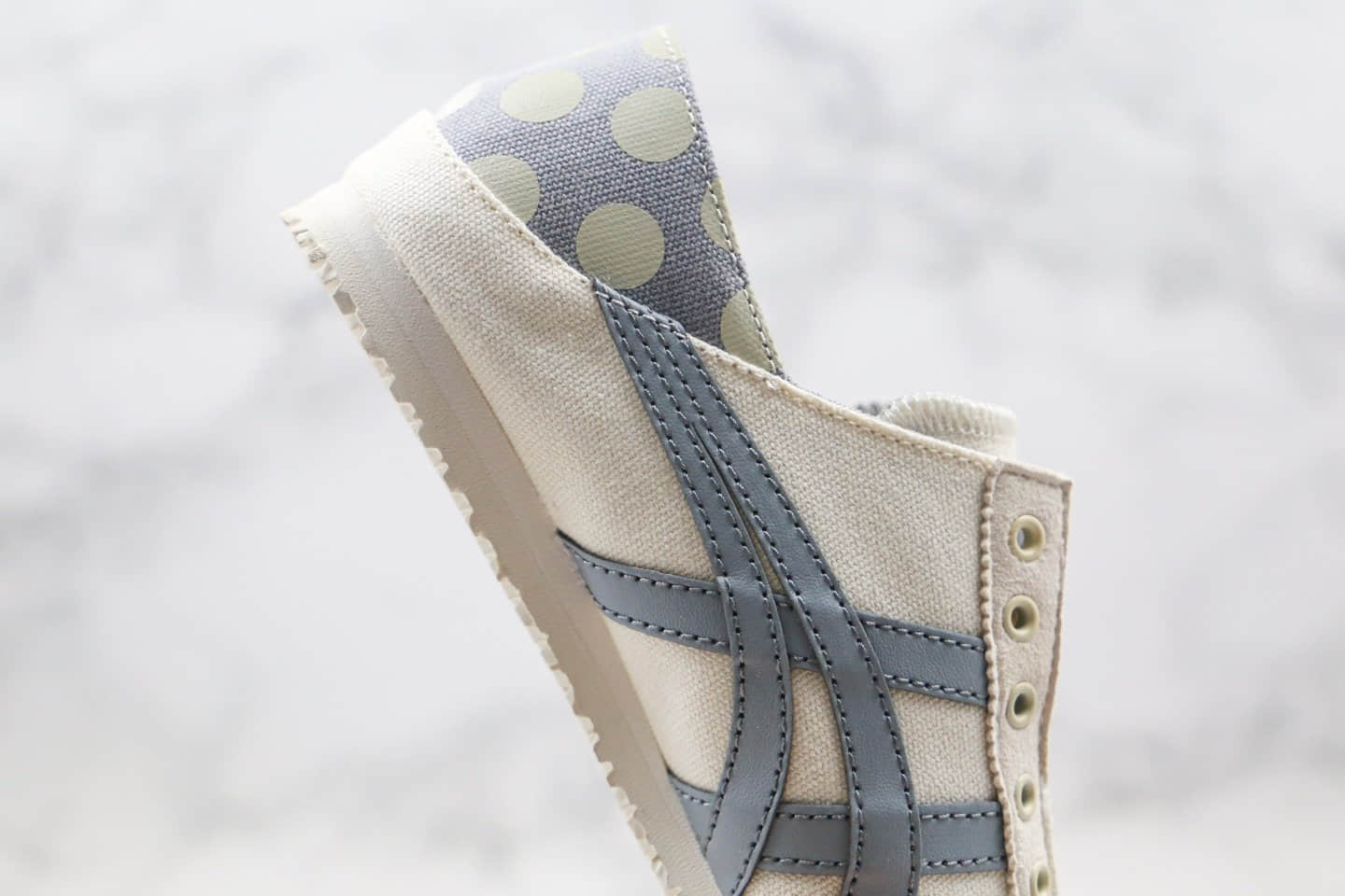 亚瑟士Asics Onitsuka tiger公司级版本鬼冢虎无鞋带一脚蹬灰蓝色原盒原标区别市面通货版本 货号:1183B404-200