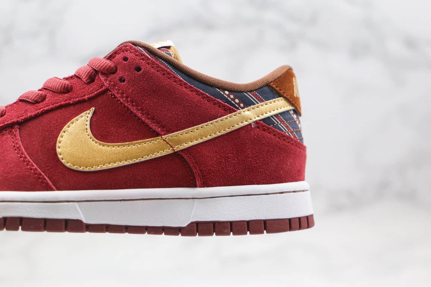 耐克Nike SB Dunk Low Anchorman纯原版本低帮SB板鞋王牌播音员联名款金红色内置Zoom气垫 货号:304292-672