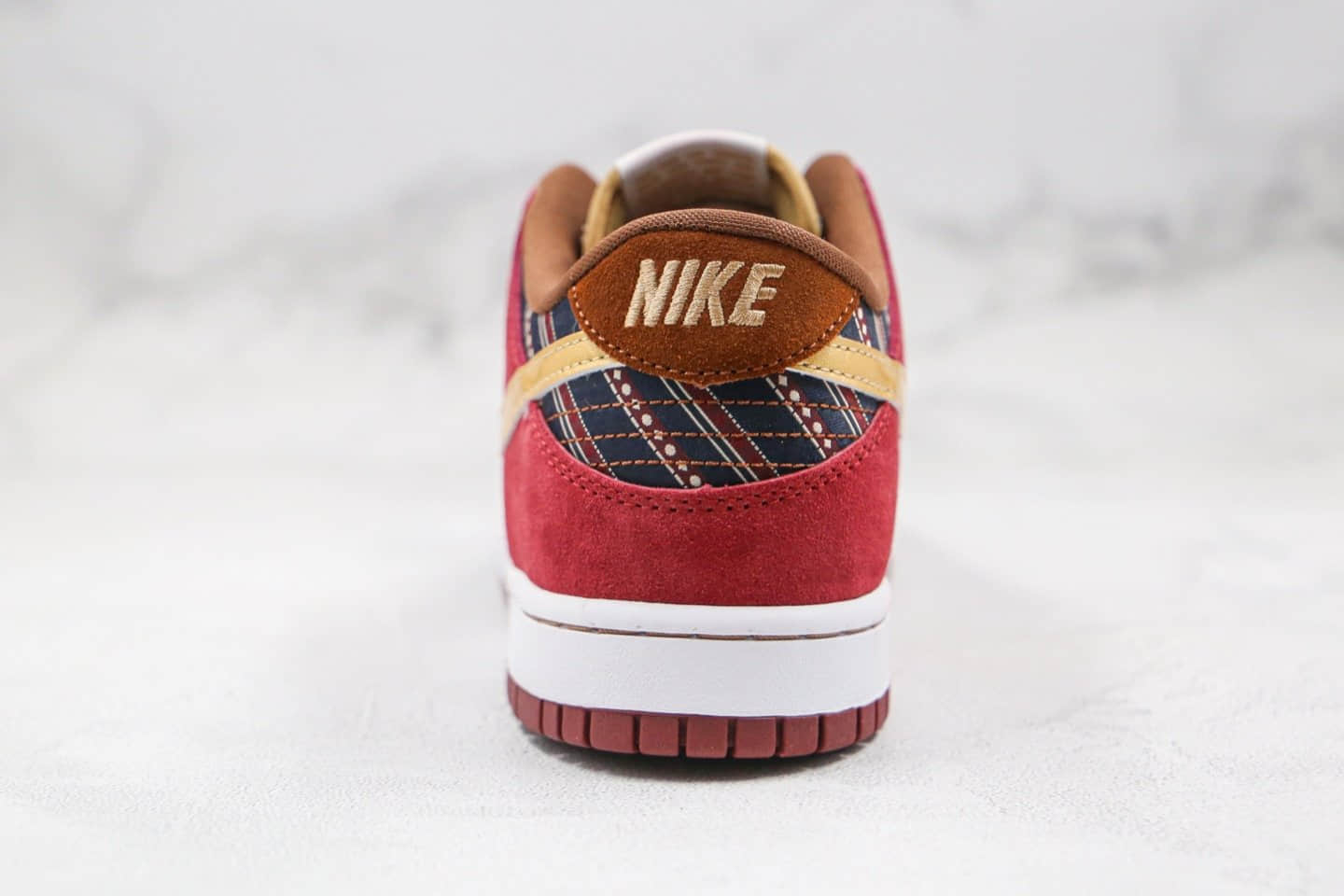 耐克Nike SB Dunk Low Anchorman纯原版本低帮SB板鞋王牌播音员联名款金红色内置Zoom气垫 货号:304292-672
