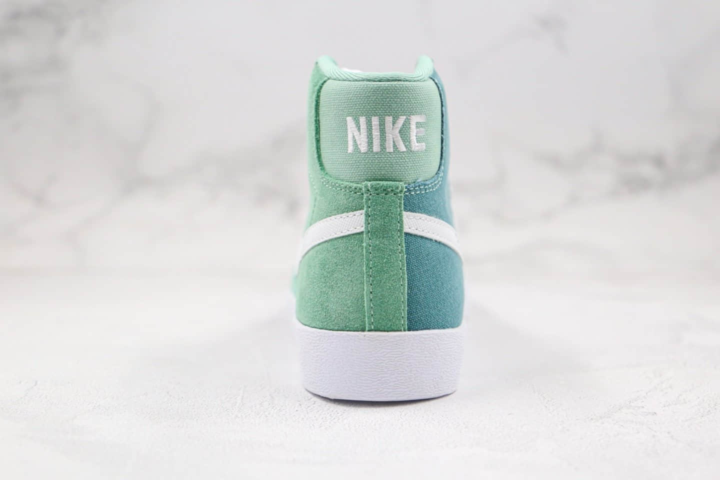 耐克Nike Blazer Mid 77 Vintage纯原版本中帮开拓者蒂芙尼蓝绿色鸳鸯板鞋正确鞋面材质 货号:CZ4609-300