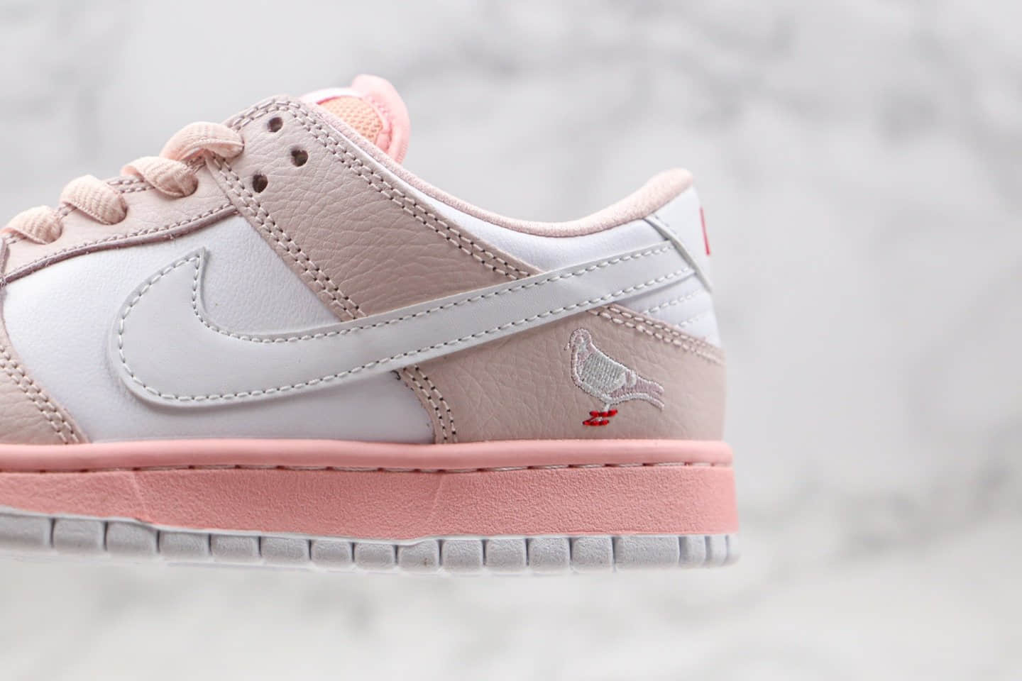 耐克Nike SB Dunk Low公司级版本低帮sb dunk板鞋粉鸽子樱花粉色内置Zoom气垫原盒原标 货号:BV1310-012