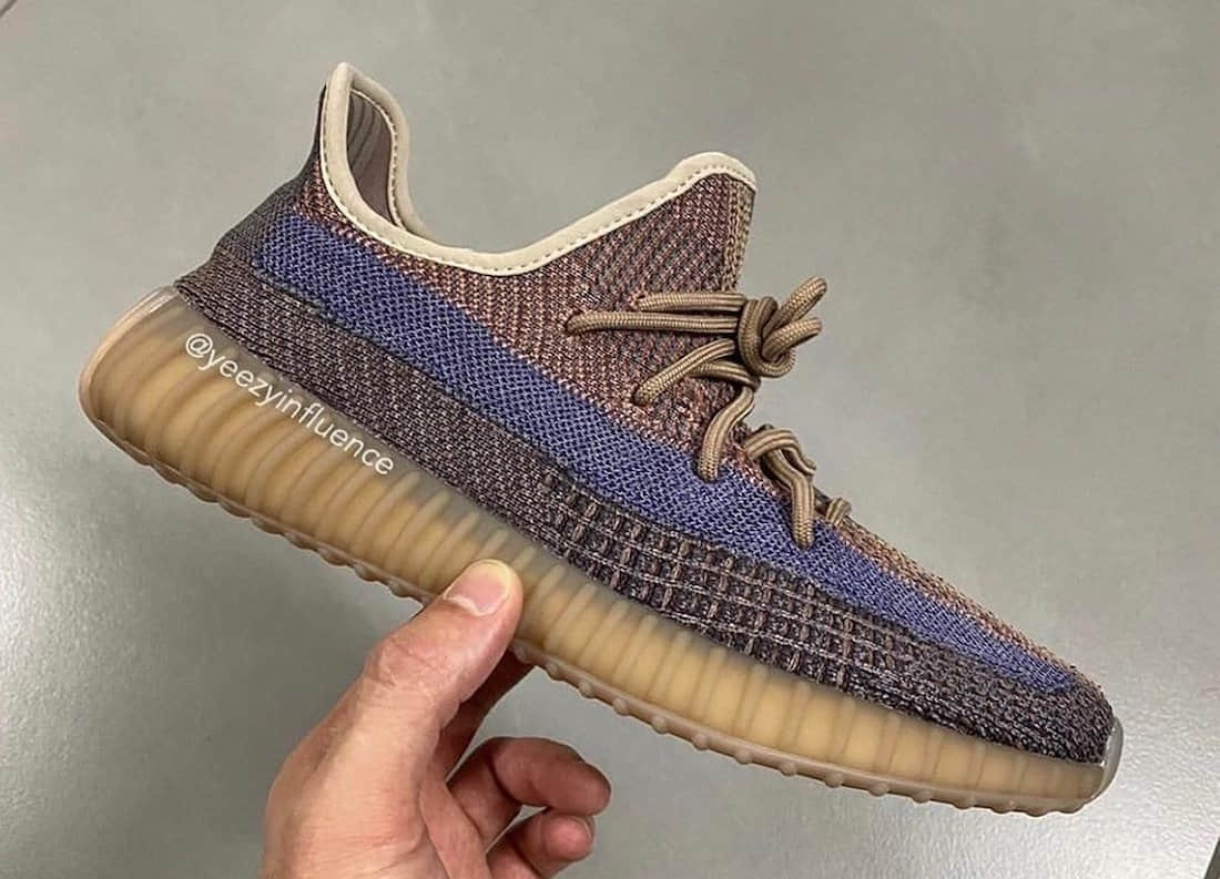 阿迪达斯侃爷同款椰子Yeezy 350 V2 “Yecher”实物图曝光复古沉稳！ (ID:49722) - 图片1
