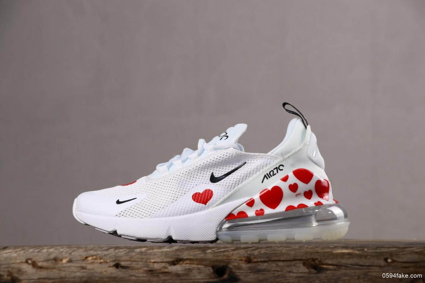 Nike Air Max 270耐克半掌白红爱心真标带半码 情人节限定 透气鞋面 (ID:5007) - 图片1