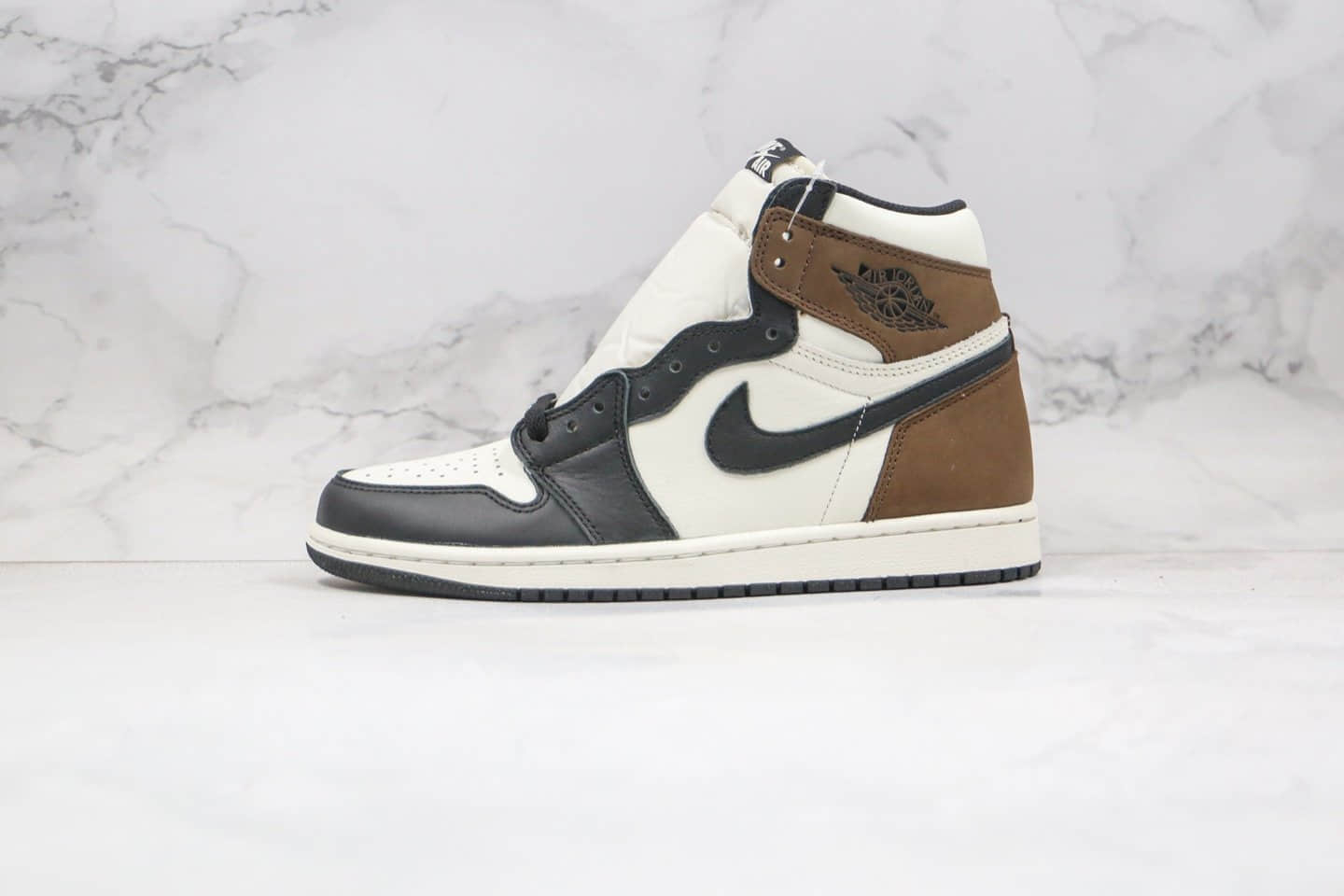 乔丹Air Jordan 1 High OG Dark Mocha纯原版本高帮AJ1小倒钩黑棕色原档案数据开发正确后跟定型 (ID:50130) - 图片1