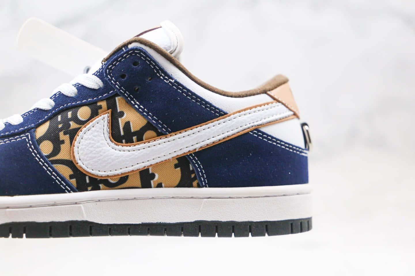 耐克Nike Dunk Low Pro x Dior纯原版本迪奥联名款低帮SB DUNK板鞋黑棕白色原盒原标内置气垫 货号:CU1727-222