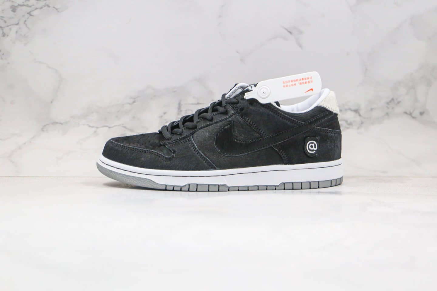 耐克Medicom Toy x Nike SB Dunk Low“BE@RBRICK”公司级版本积木熊联名王一博同款SB板鞋黑白马毛原鞋开发 (ID:50852) - 图片1