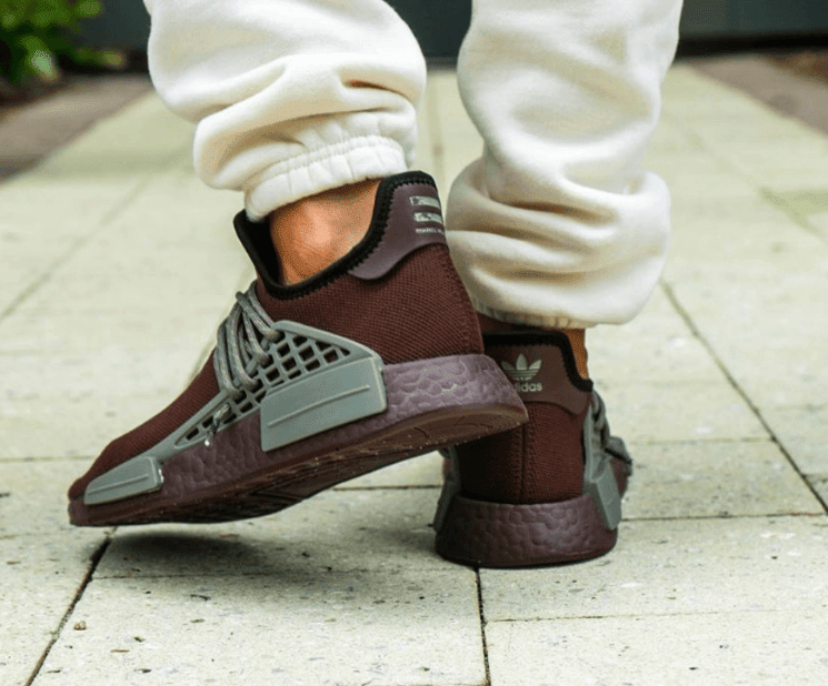 巧克力色调!全新菲董 x adidas NMD Hu上脚图释出! 货号:GY0090