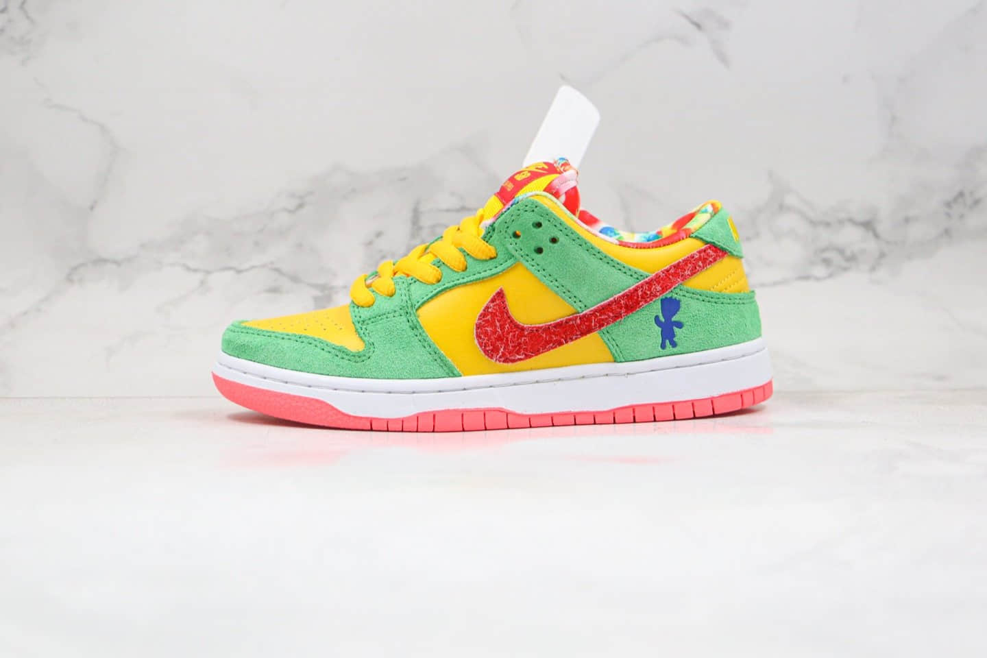 耐克Nike Dunk Low Pro公司级版本低帮SB板鞋卡通小人涂鸦黄绿红色原纸板开发版型 (ID:52169) - 图片1