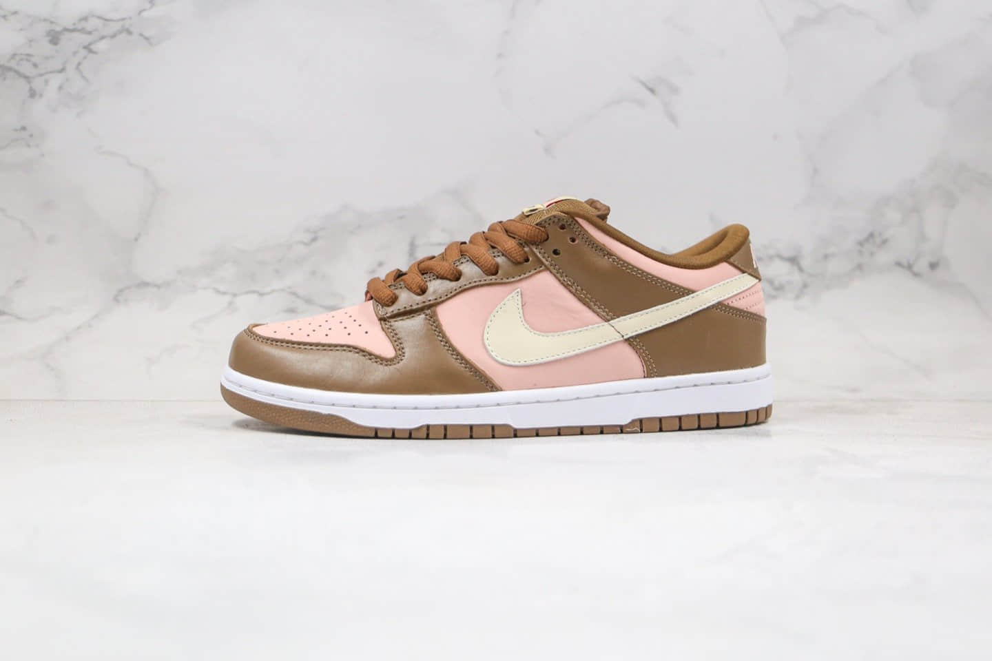 耐克Stussy x Nike SB Dunk Low Pro“Cherry”纯原版本斯图西联名SB板鞋樱桃粉棕内置Sole真气垫 (ID:52358) - 图片1
