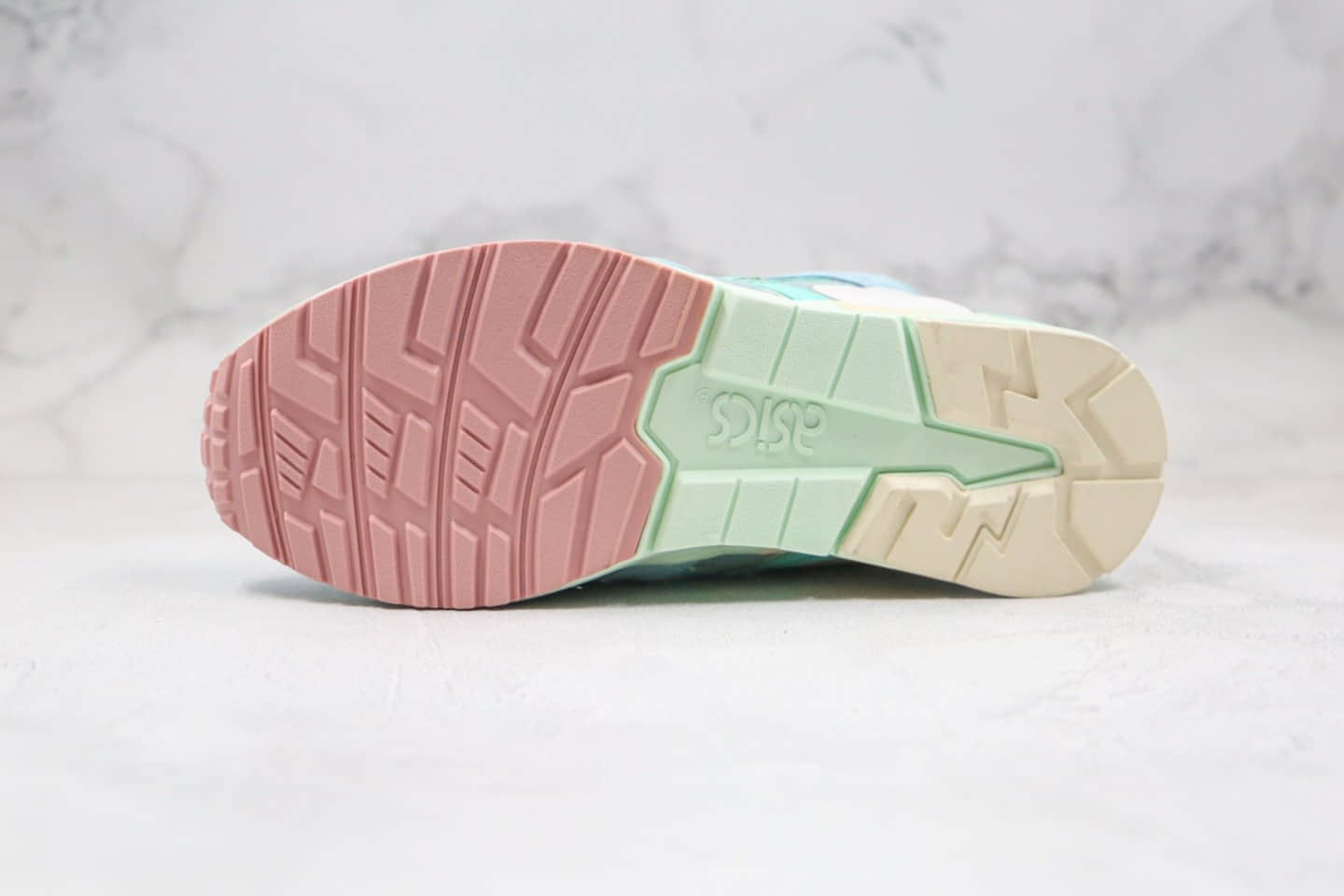 亚瑟士Asics Gel Lyte V Ronnie Fieg公司级版本复古跑鞋鼠尾草绿原鞋开模 货号:H42JK-8185