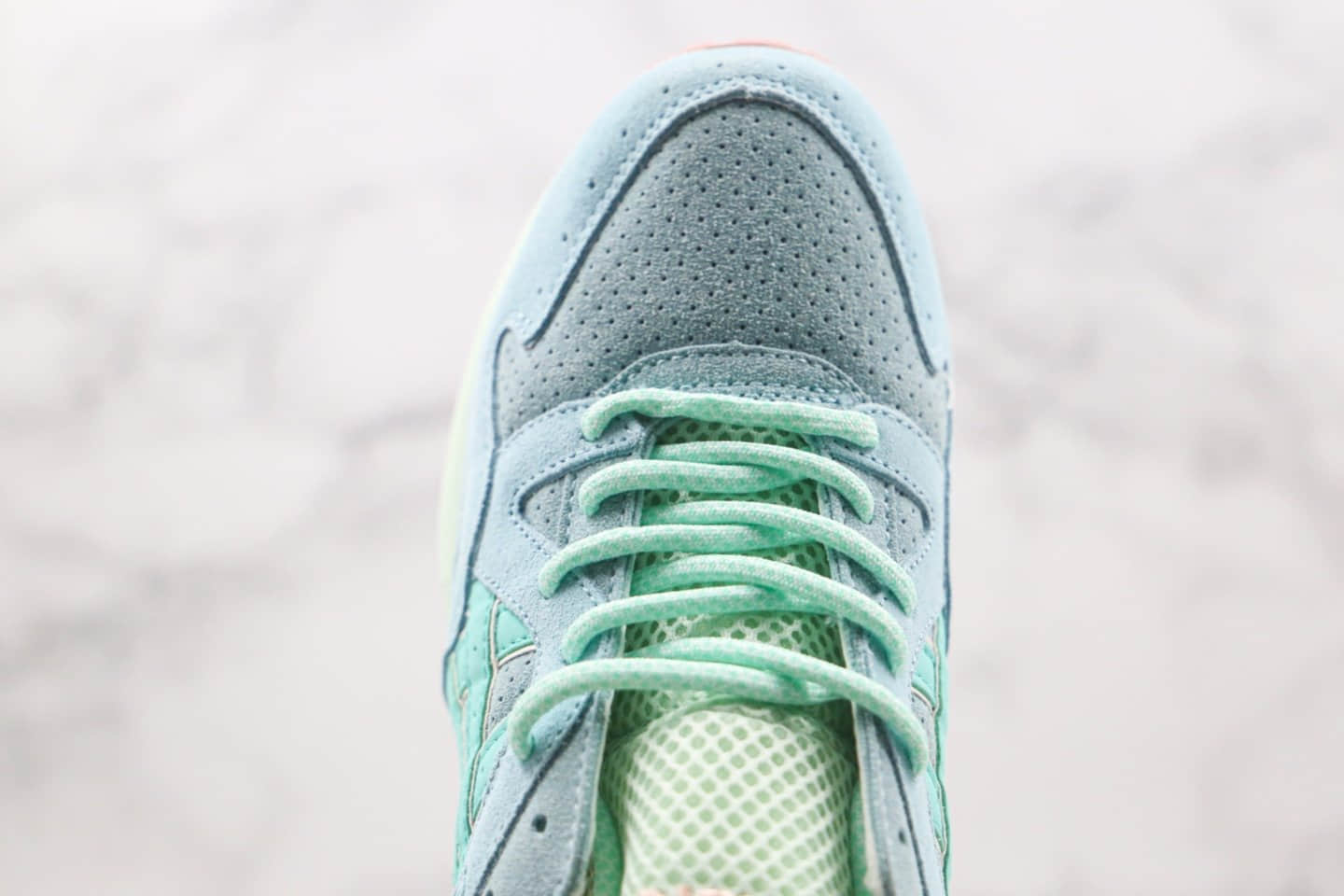 亚瑟士Asics Gel Lyte V Ronnie Fieg公司级版本复古跑鞋鼠尾草绿原鞋开模 货号:H42JK-8185