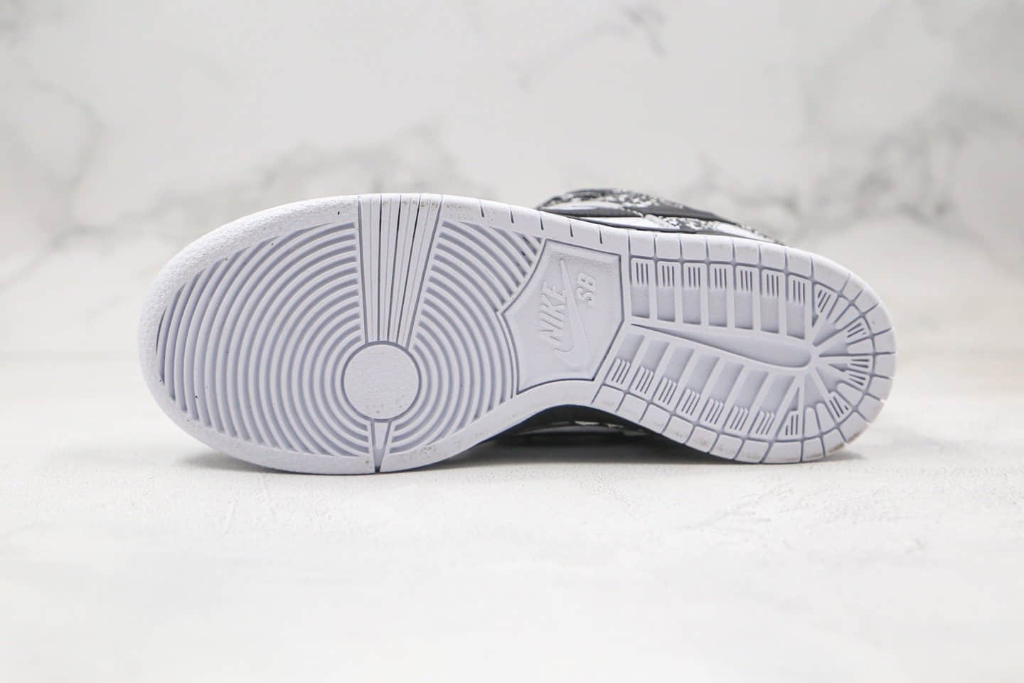 耐克Nike Dunk Low Pro 2020纯原版本低帮SB DUNK板鞋白黑泼墨配色内置Zoom气垫 货号:327624-001