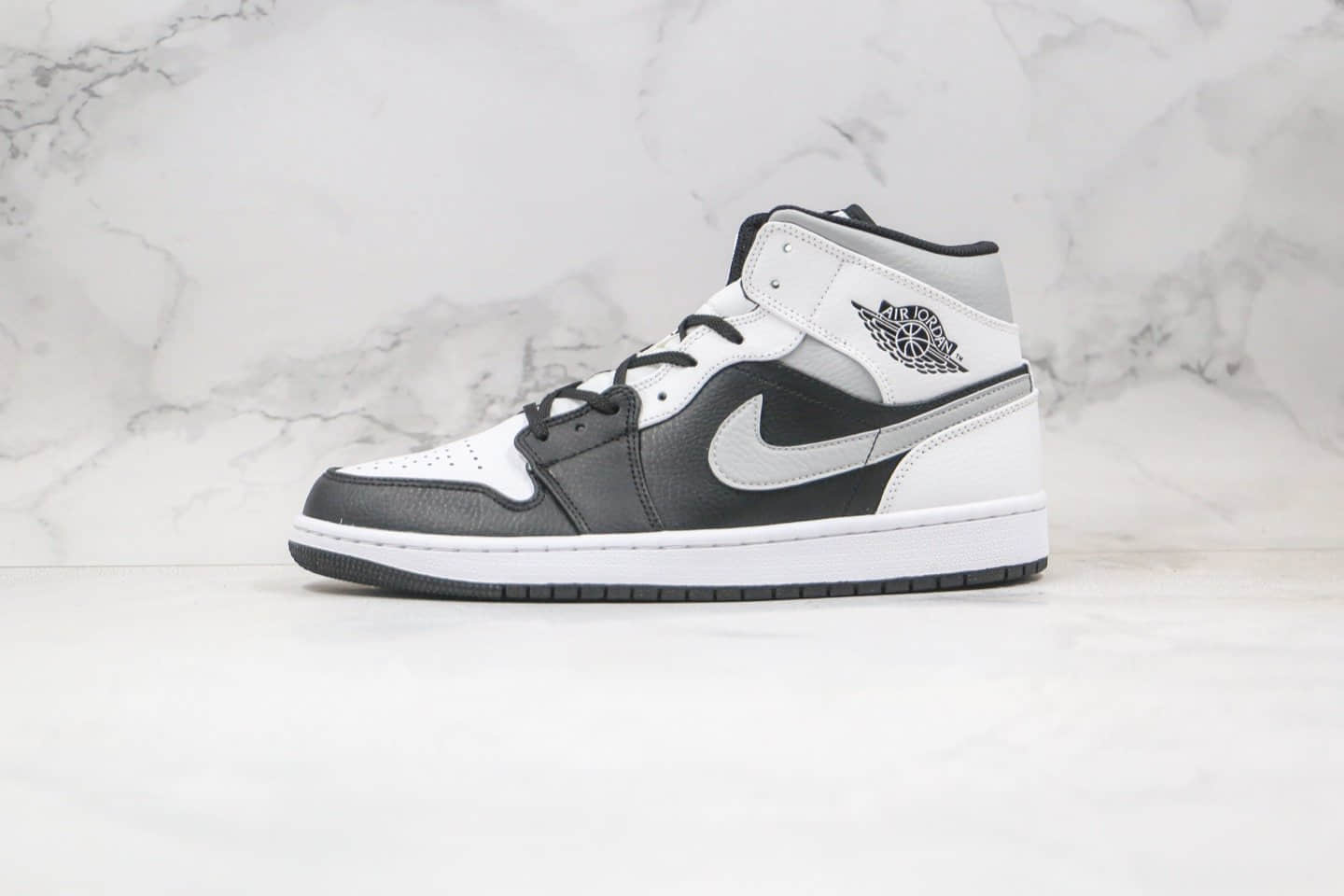 乔丹Air Jordan 1 Mid White Shadow纯原版本中帮AJ1白黑灰篮球鞋正确后跟定型 (ID:52987) - 图片1