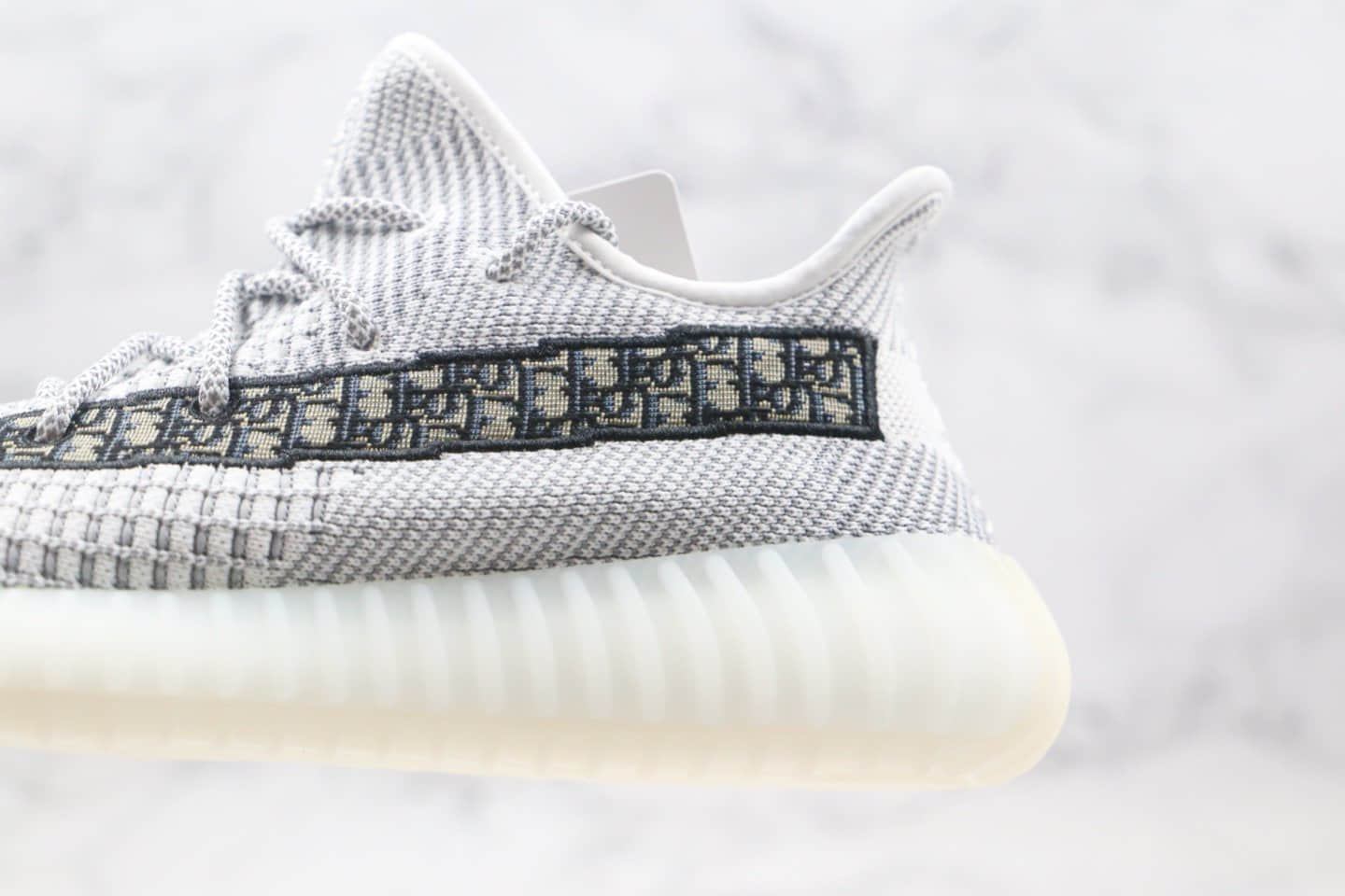 阿迪达斯Dior x adidas Yeezy Boost 350 V2纯原版本迪奥联名椰子350白灰老花巴斯夫真爆 货号:FC6607
