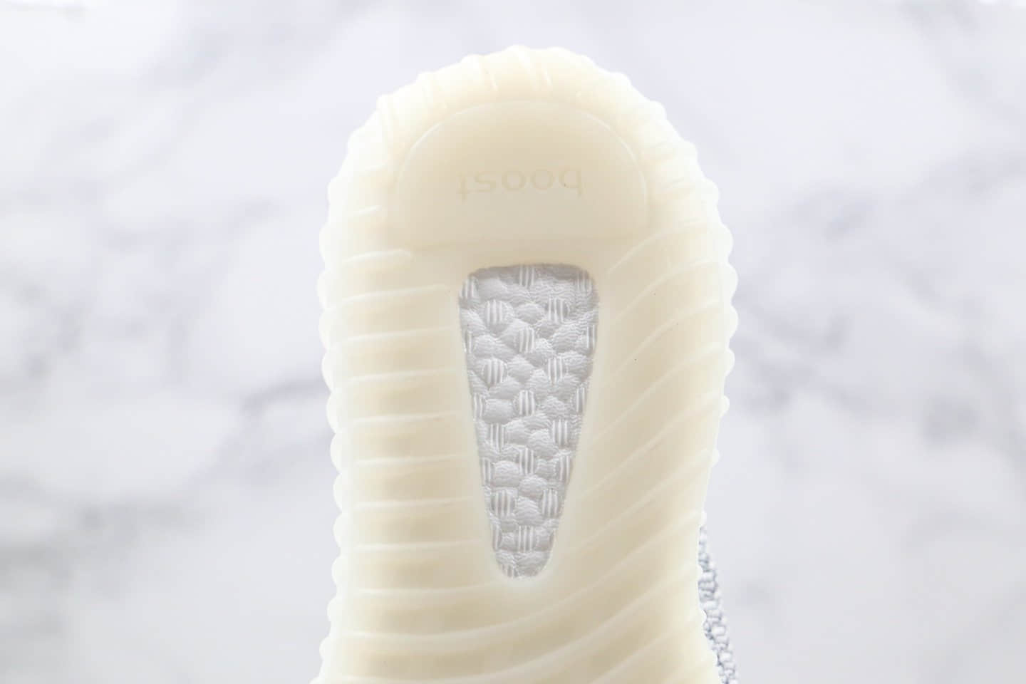 阿迪达斯Dior x adidas Yeezy Boost 350 V2纯原版本迪奥联名椰子350白灰老花巴斯夫真爆 货号:FC6607